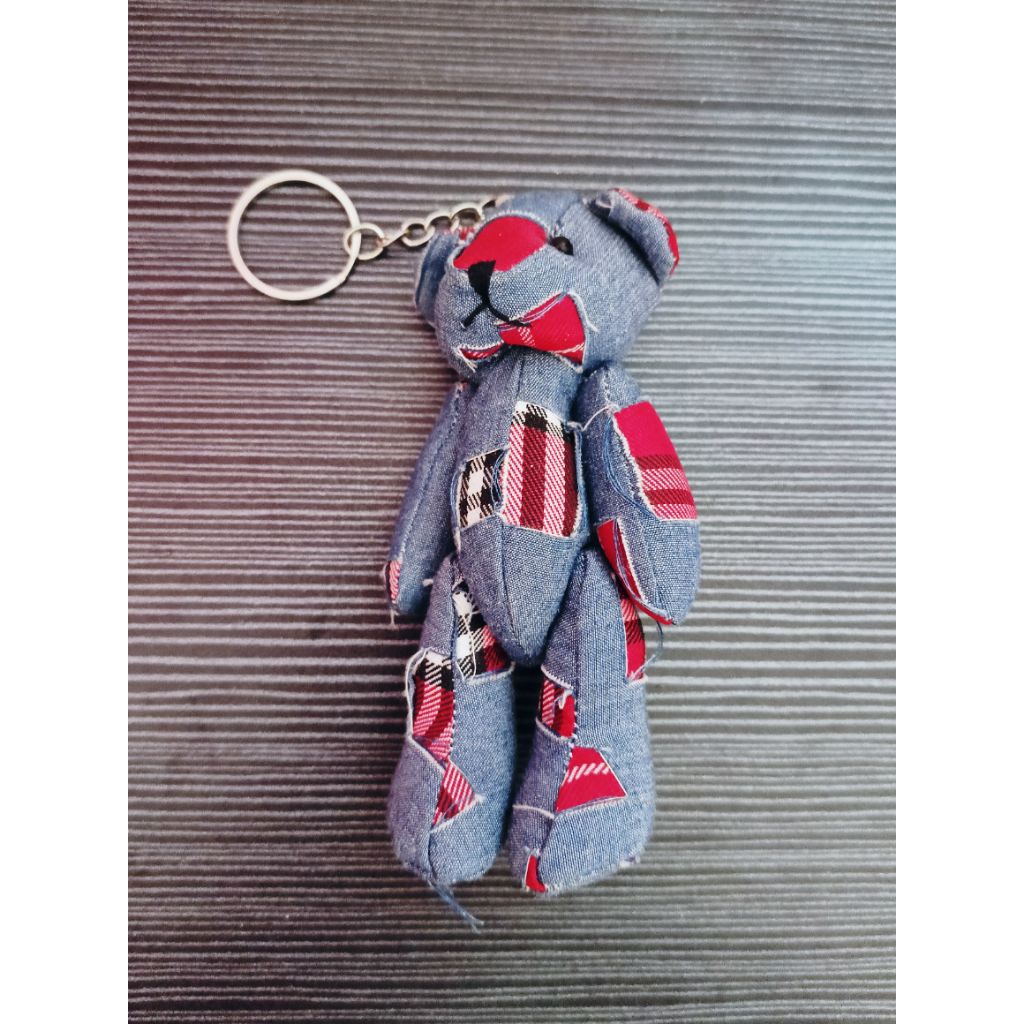 Gantungan kunci perca teddy bear denim