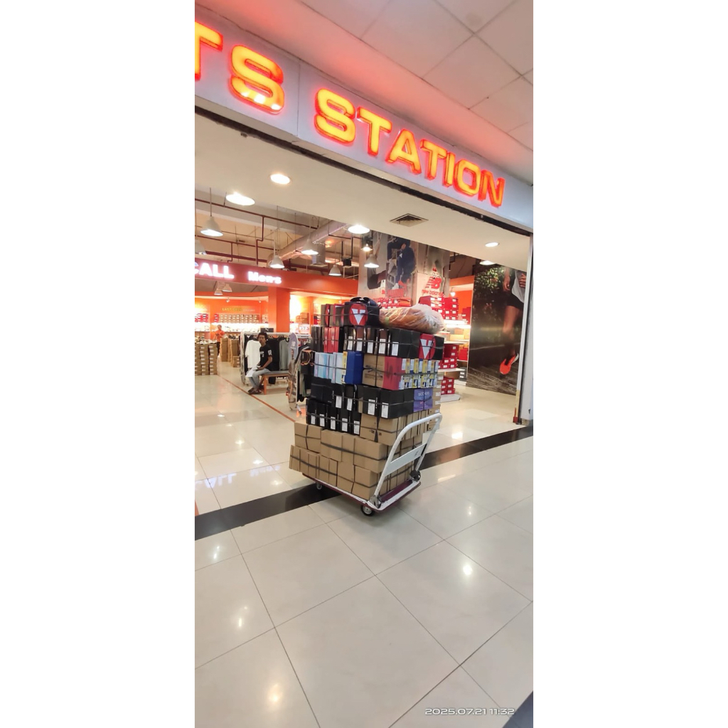 SALE 70% SKECHERS EDEN 185003