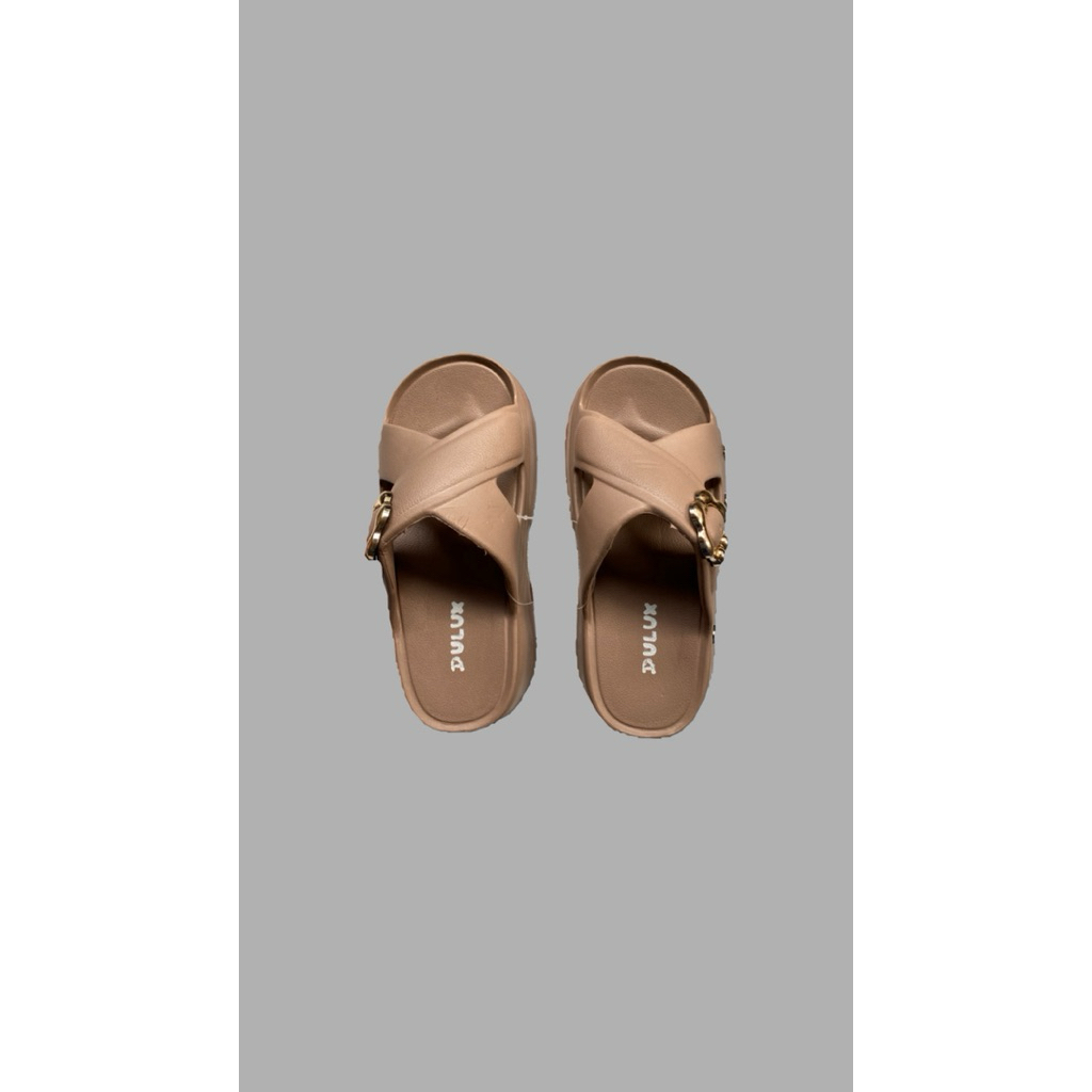 sandal anak perempuan hak sedang