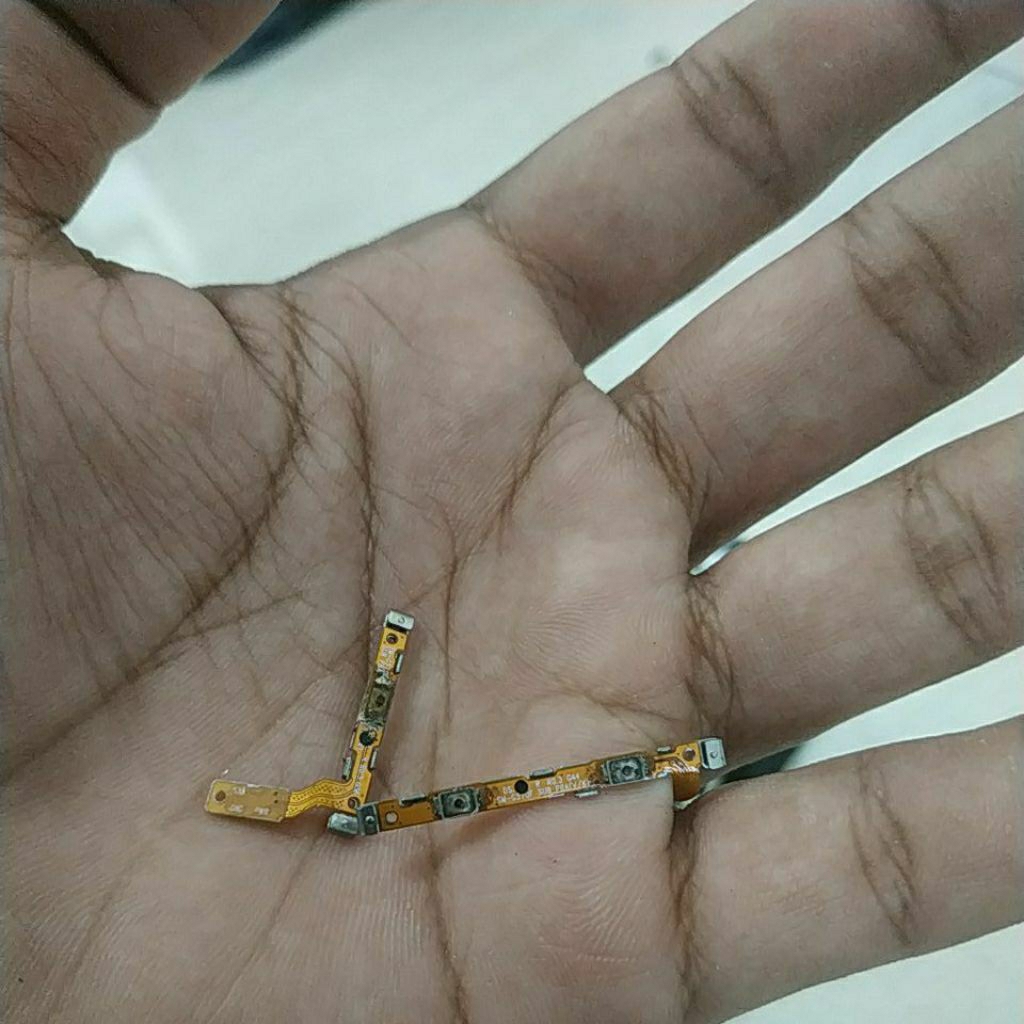 fleksibel power volume bekas Samsung J5 prime