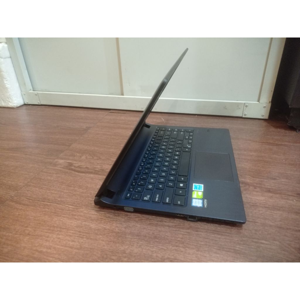 Laptop Asus P1440USpek :- Intel Ci5 8th- Ram 8Gb SSD 256Gb- VGA : Nvidia Geforce MX130
