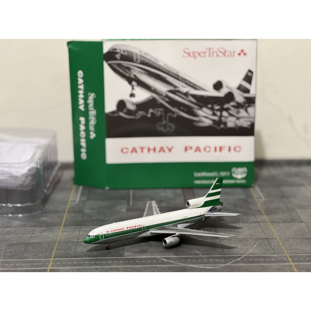 Diecast Lockheed L-1011-1 Cathay Pacific VR-HOE 1/400 JC Wings