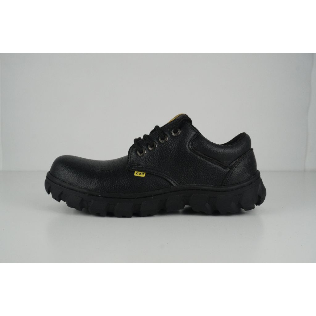 Sepatu Safety  Pria sepatu safetyUjung Besi sepatu safety Warna Hitam sepatu  Safety Pria