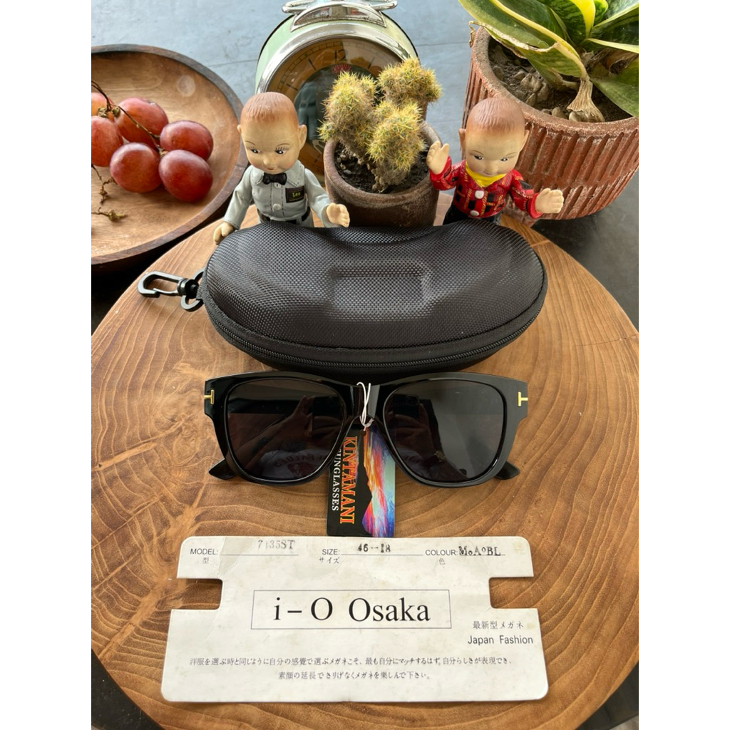 Wayfarer sunglasses 90s Brand: KINTAMANI Italy design Engsel besi metalic Rare/limited edition Unise