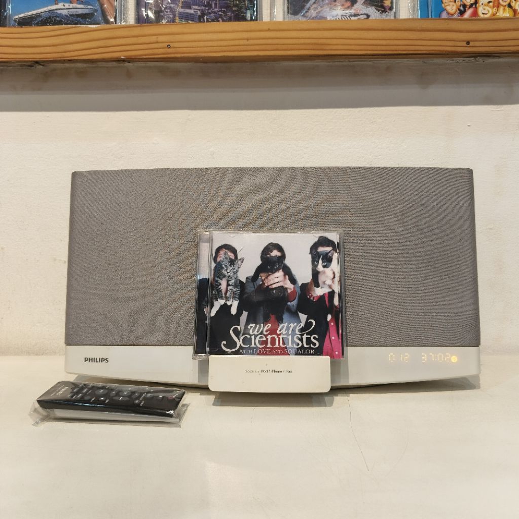 PHILIPS MICRO SYSTEM DCM2260W / Player pemutar CD Radio Dual Dock iPod/iPhone 30pin Aux USB