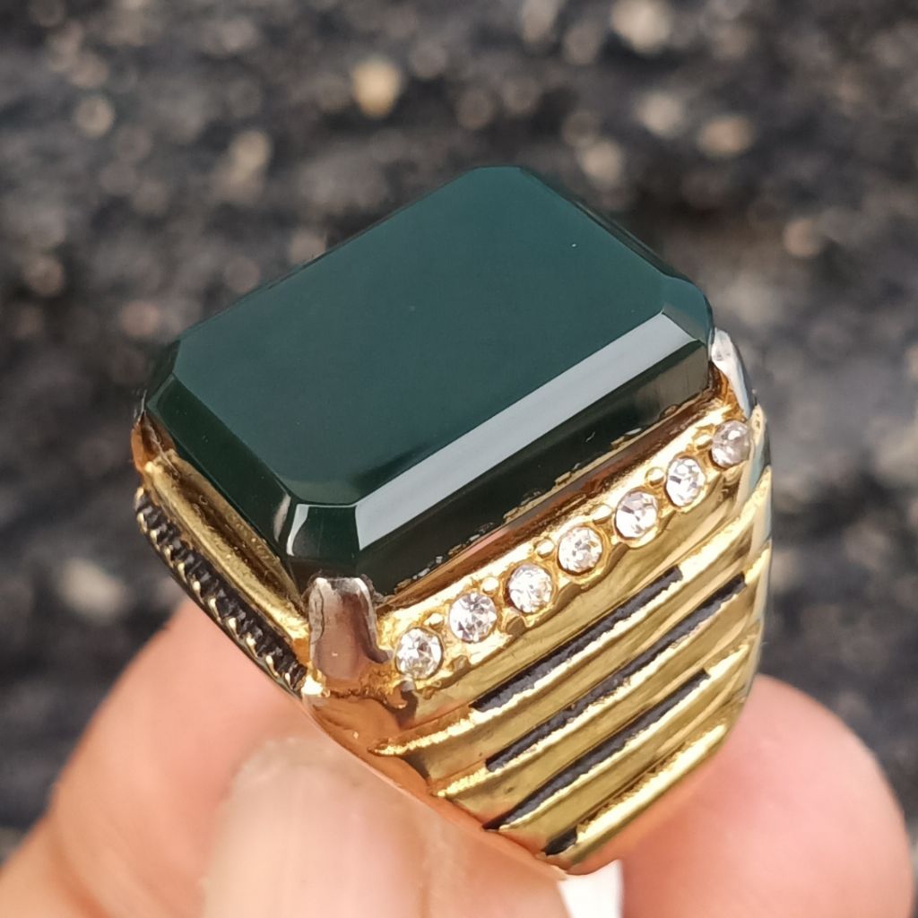 Cincin Batu Akik Green Imperial Jasper model kotak. Bukan Pirus Persia