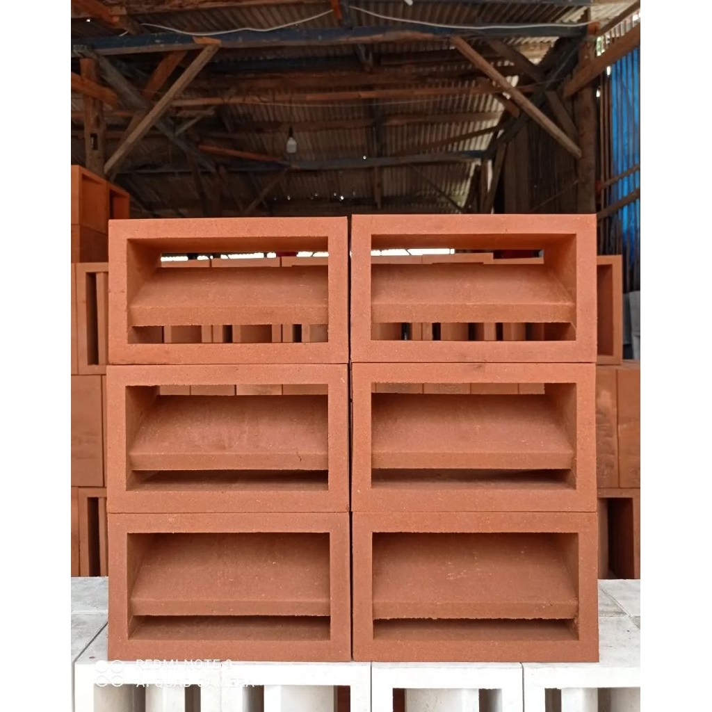 roster beton minimalis terakota, nako panjang, loster beton minimalis merah, roster terakota, loster