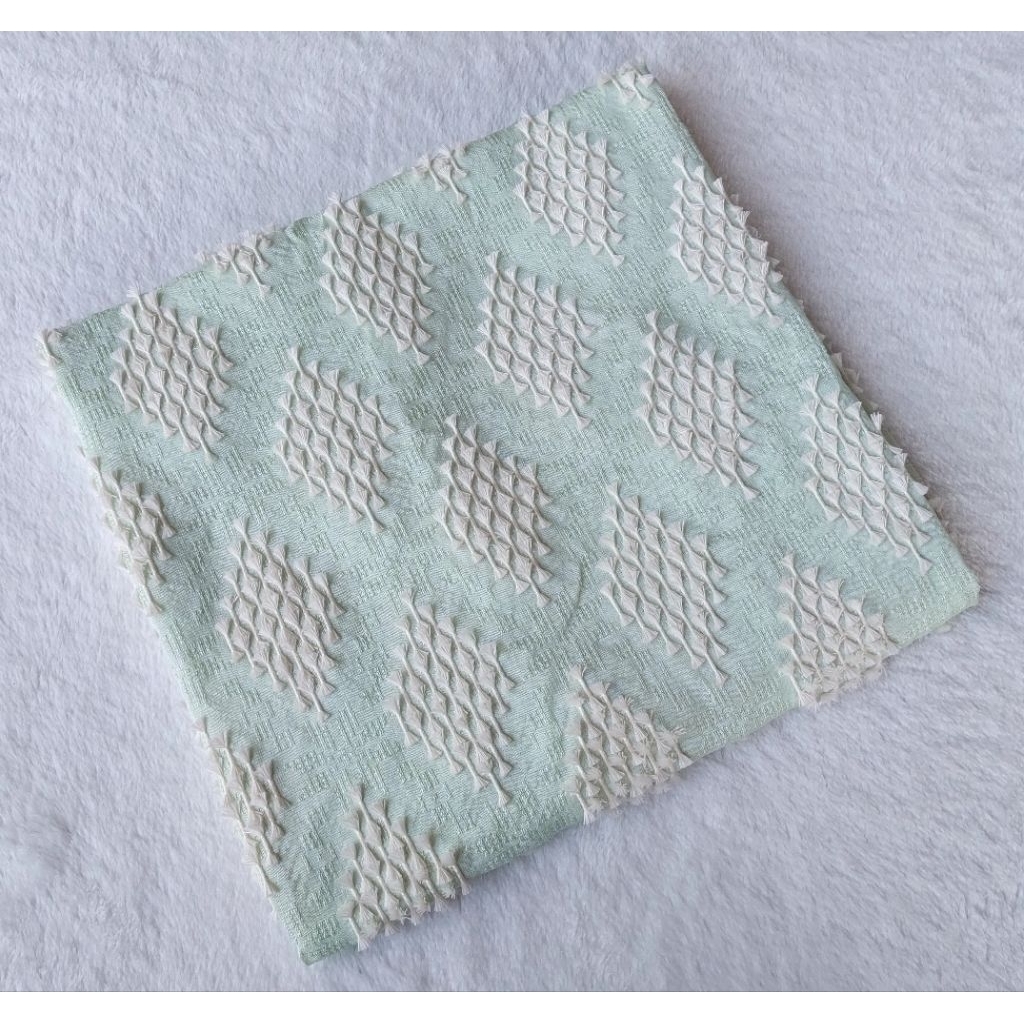 [READY] Kain Tenun Sulam Bulu 1 Meter