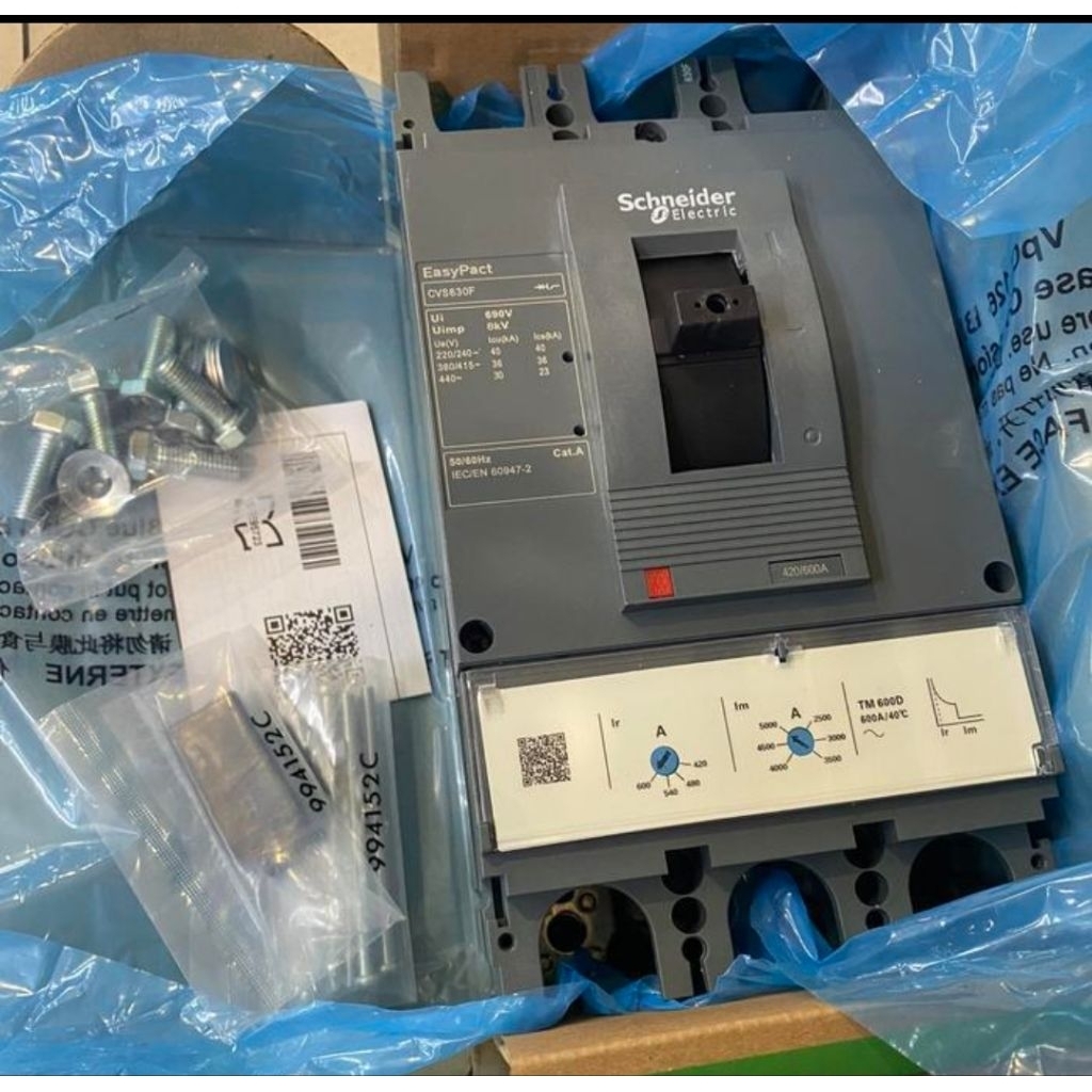 MCCB CVS630F 3P 600Amper  36KA  LV563306