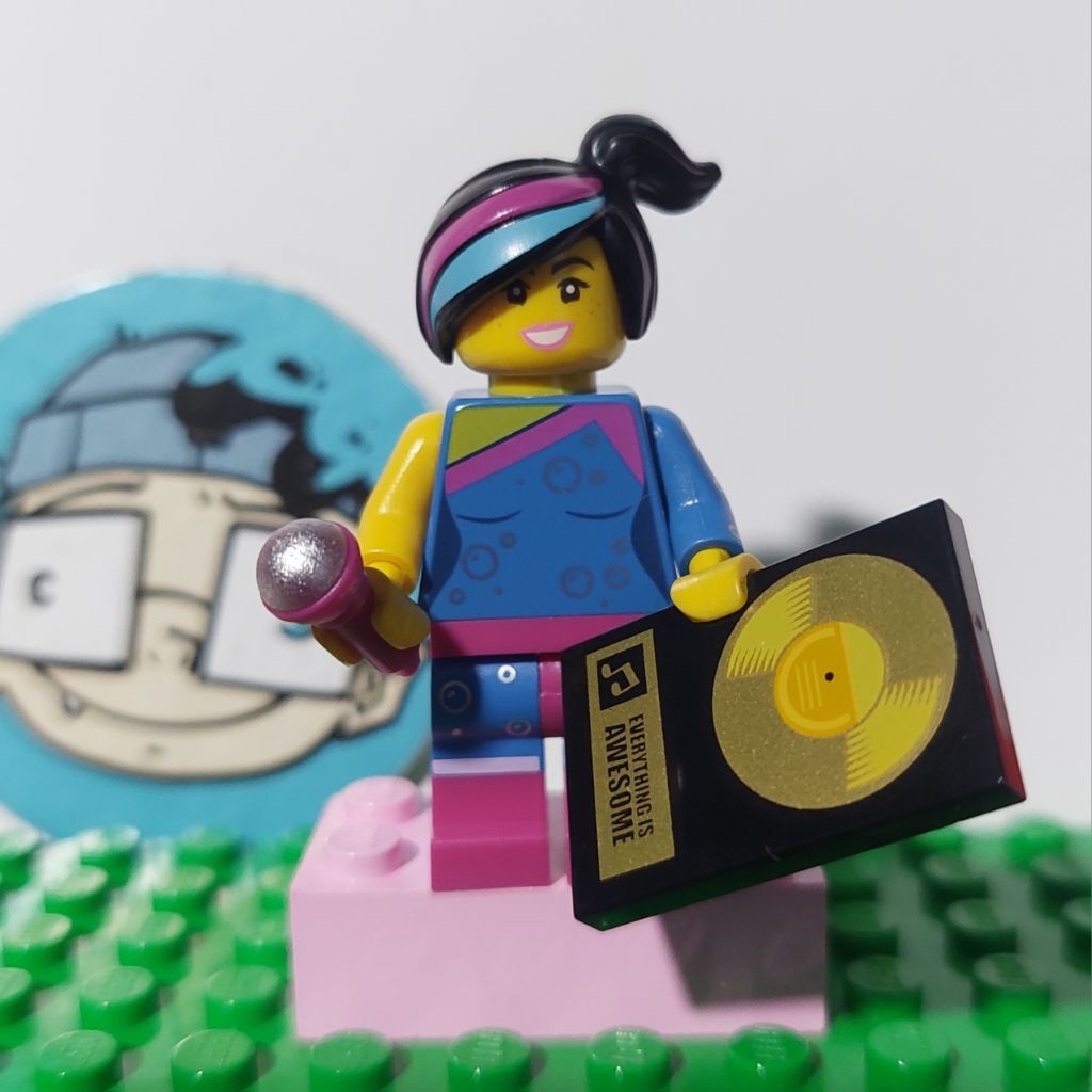 LEGO minifigure lucy the lego movie