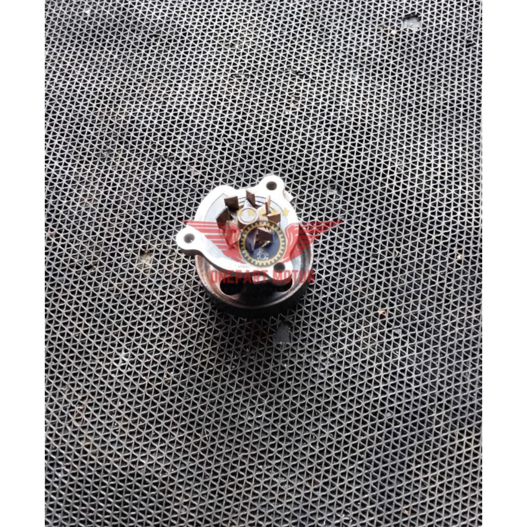 WATER PUMP WATERPOM XTRAIL T30 ORIGINAL