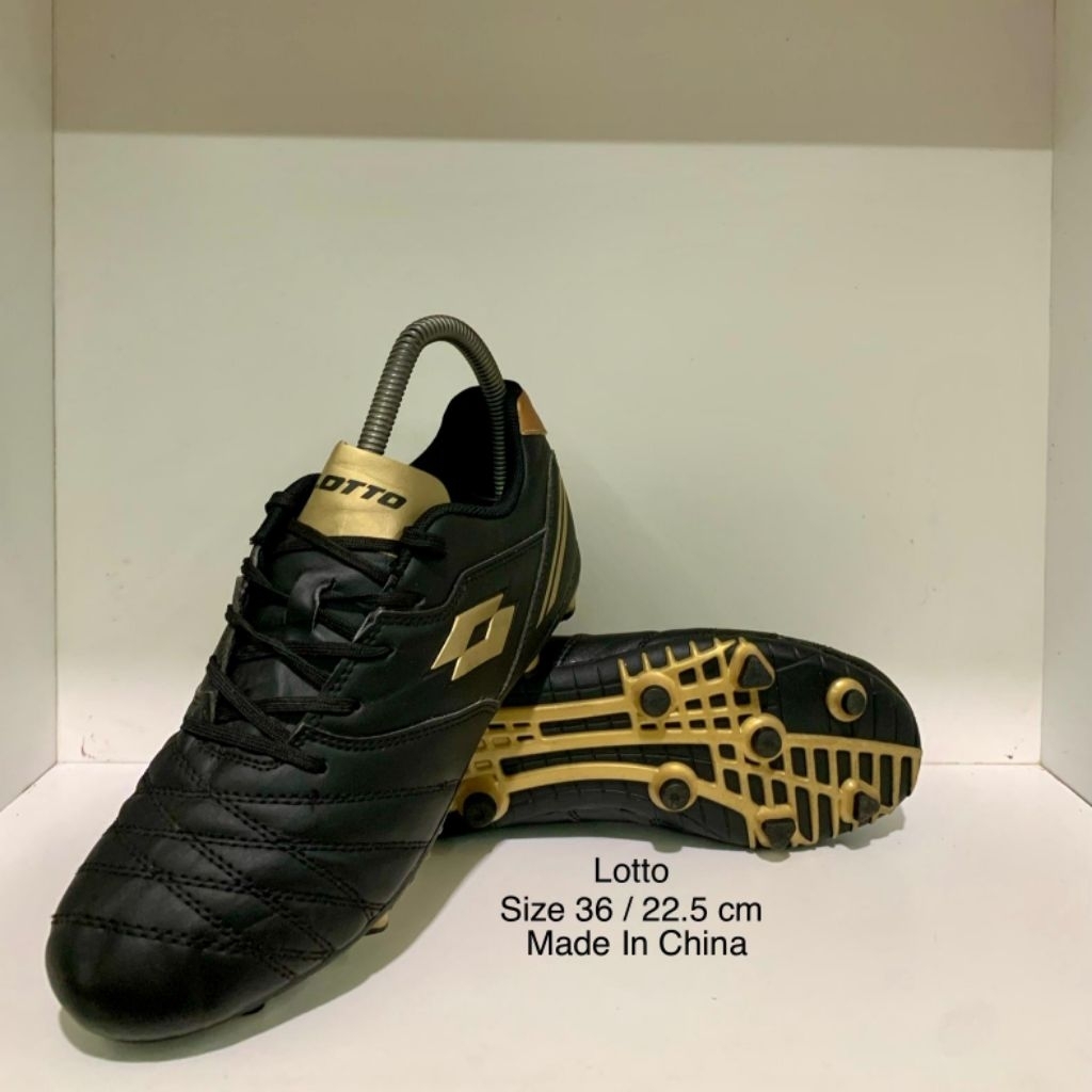 Sepatu Bola Lotto Preloved