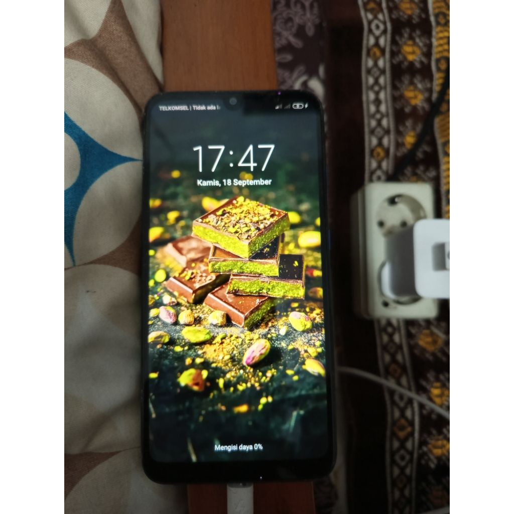 Hp xiaomi redmi 7 bekas second masih bagus nyala