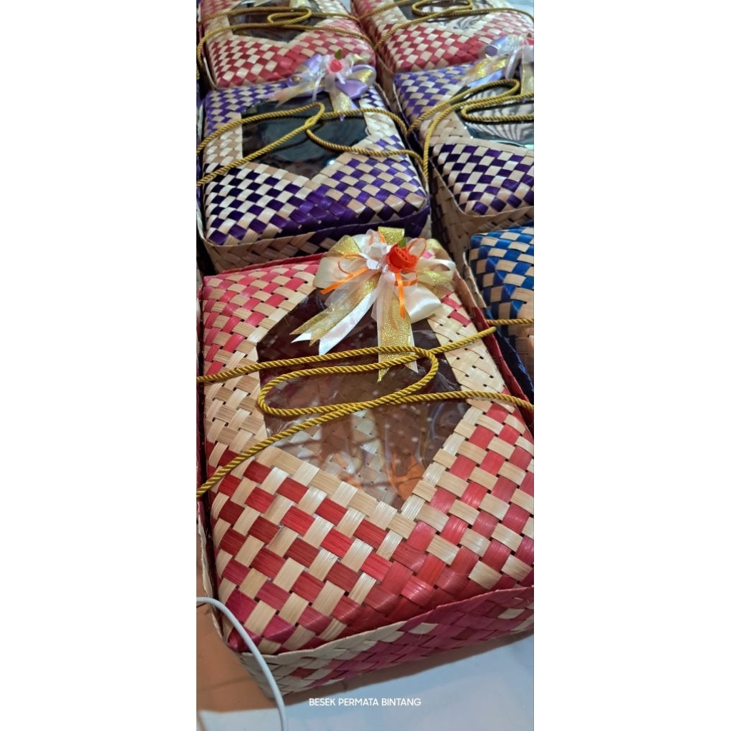 Besek Cantik Warna Polos, Besek +mika Besek Mika + pita