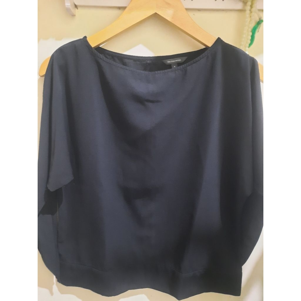 preloved blouse the executive