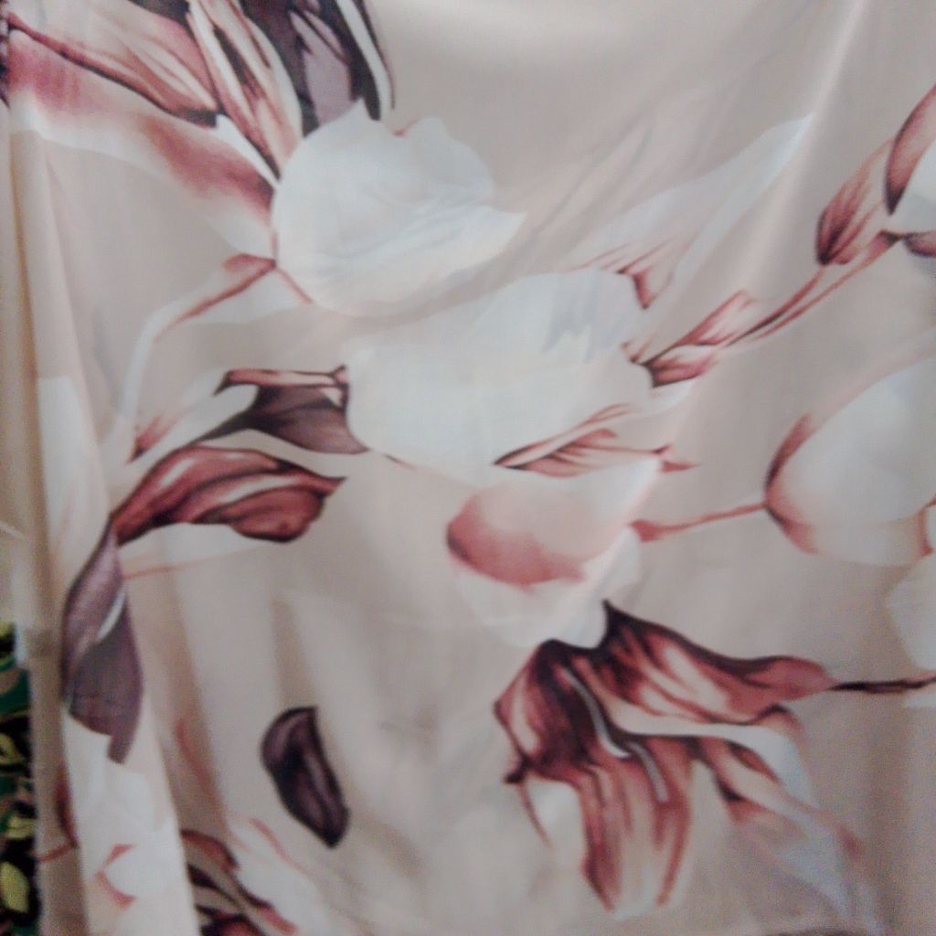 Kain Sifon Ceruty Motif Bunga Besar Elegan – Bahan Jahit Dress, Gamis, Blouse, Outer Aj