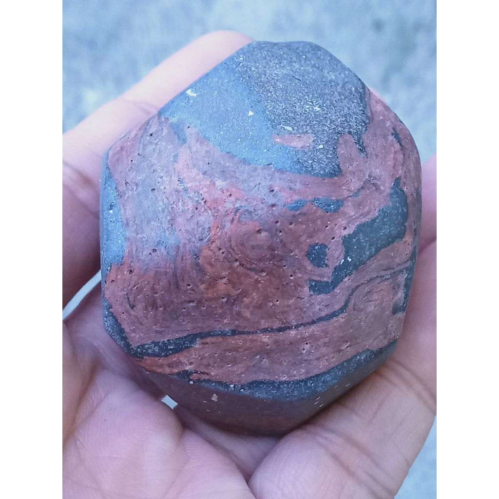 Bongkahan Batu Badar Besi Motif