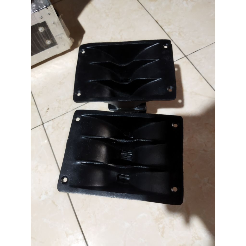 Corong Tweeter Harmonika ukuran 13x17 bahan corr besi