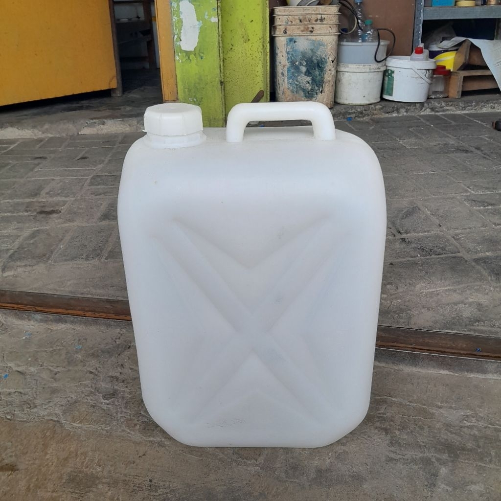 JERIGEN /JRIGEN BEKAS KAPASITAS 20 LITER JRIGEN DERIGEN DIRIGEN X MODEL GEPENG