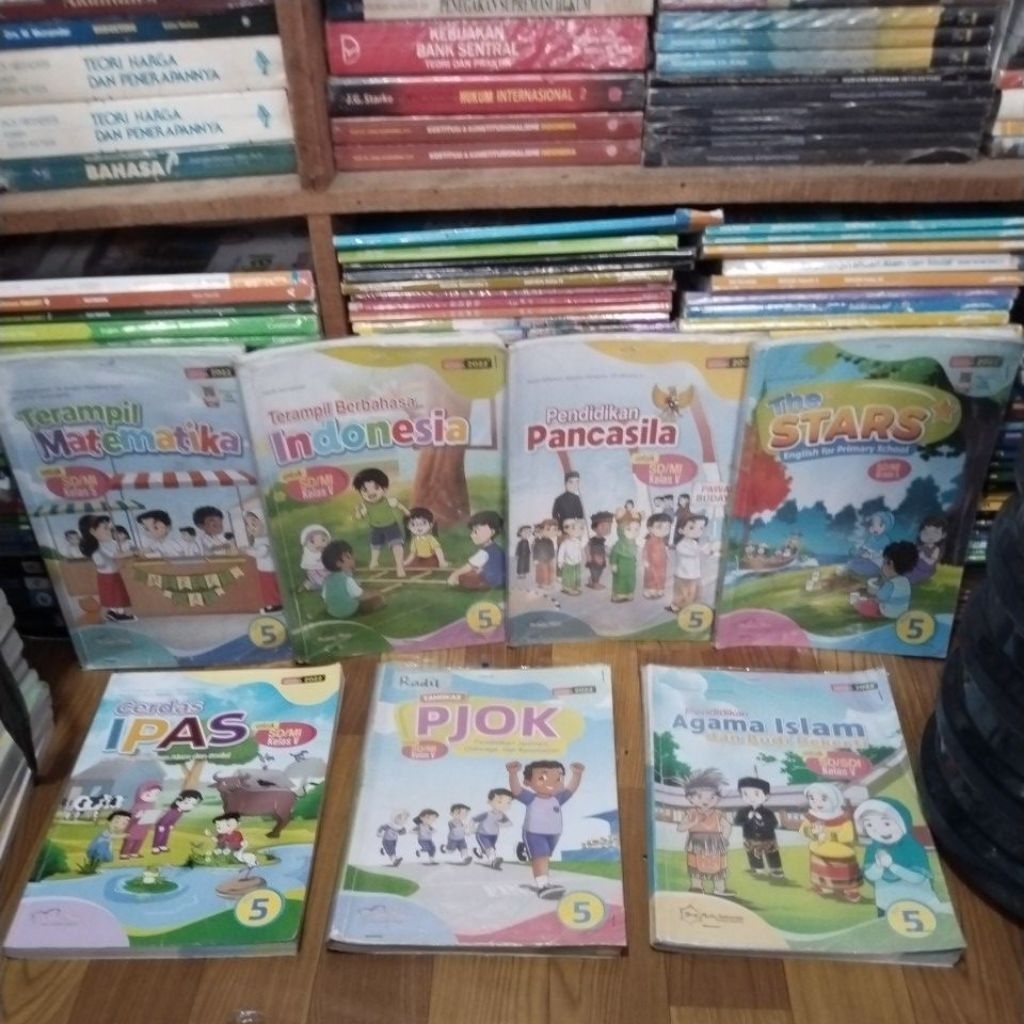 Buku Paket Kelas 5 SD Kurikulum Merdeka 2022 - Pustaka Mulia - terampil matematika terampil berbahas