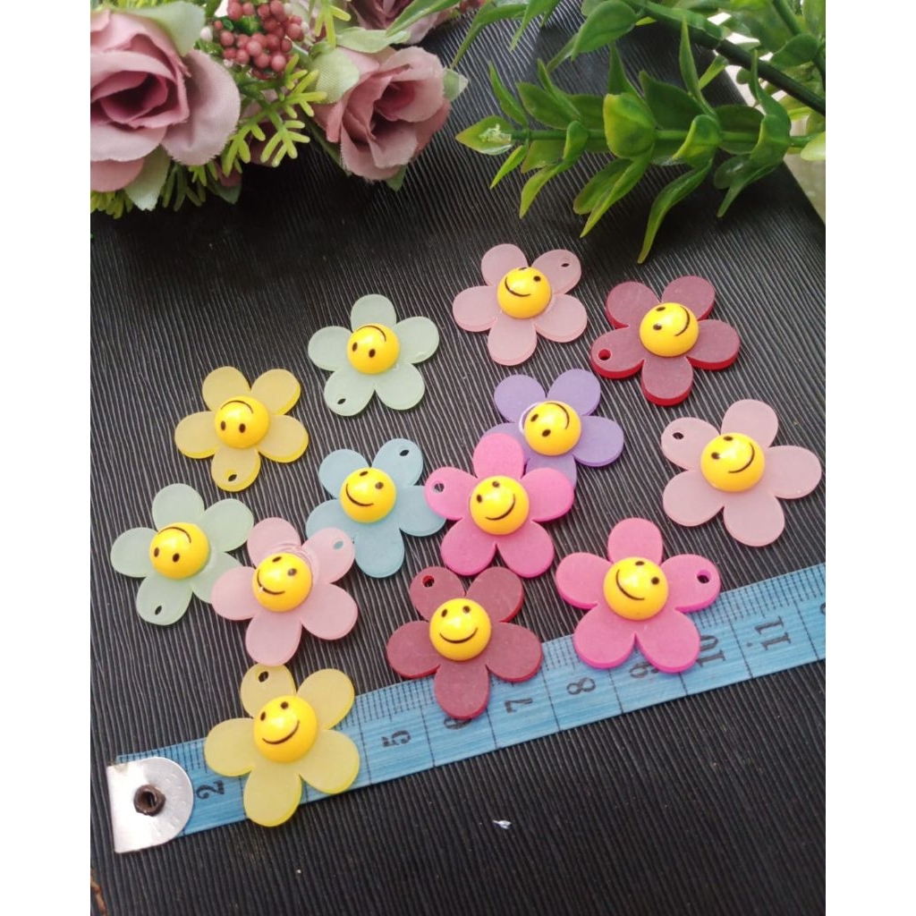 (Batam) 3 pcs Clay Gantungan sunflo smile / Manik Smile / Gantungan DIY