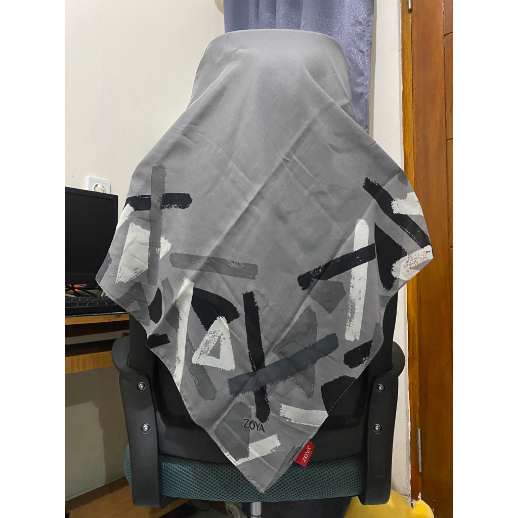 SCARF JILBAB HIJAB ZOYA NADHEERA LYMS