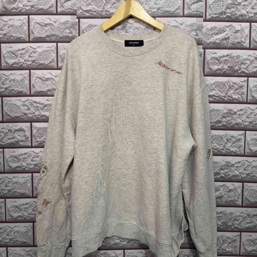 CPGN Studio Abu - Motif Bunga (Crewneck)