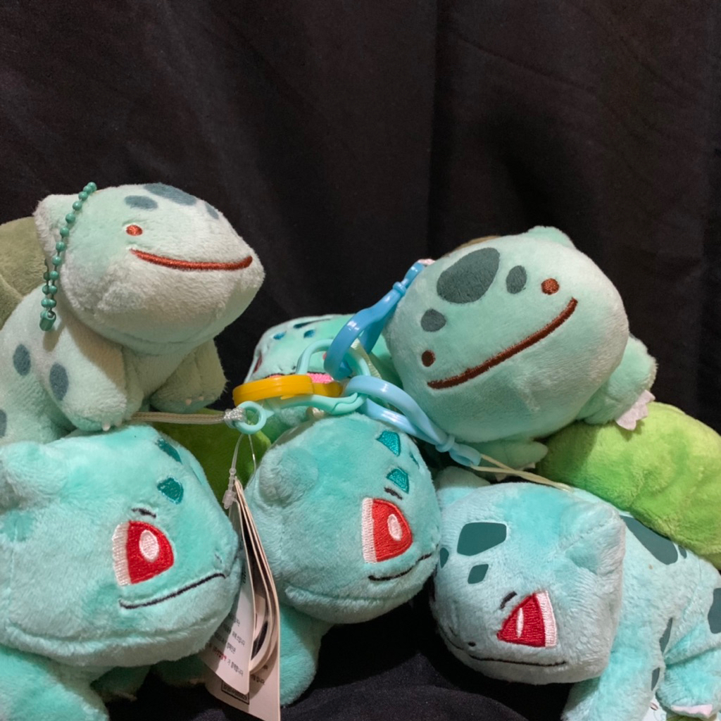 boneka gantungan bulbasaur pokemon