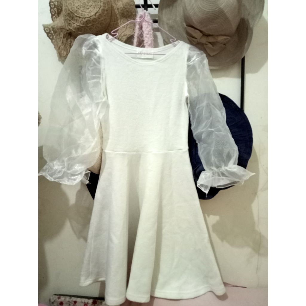 Dress tunik rajut lengan balon organza