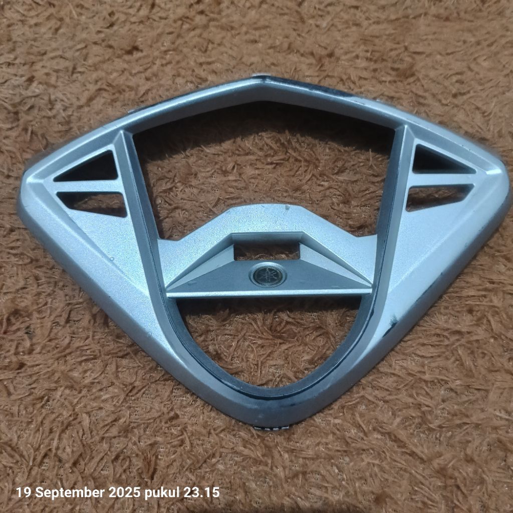 cover tutup lis spidometer yamaha xeon karbu, xeon rc original lepasan motor