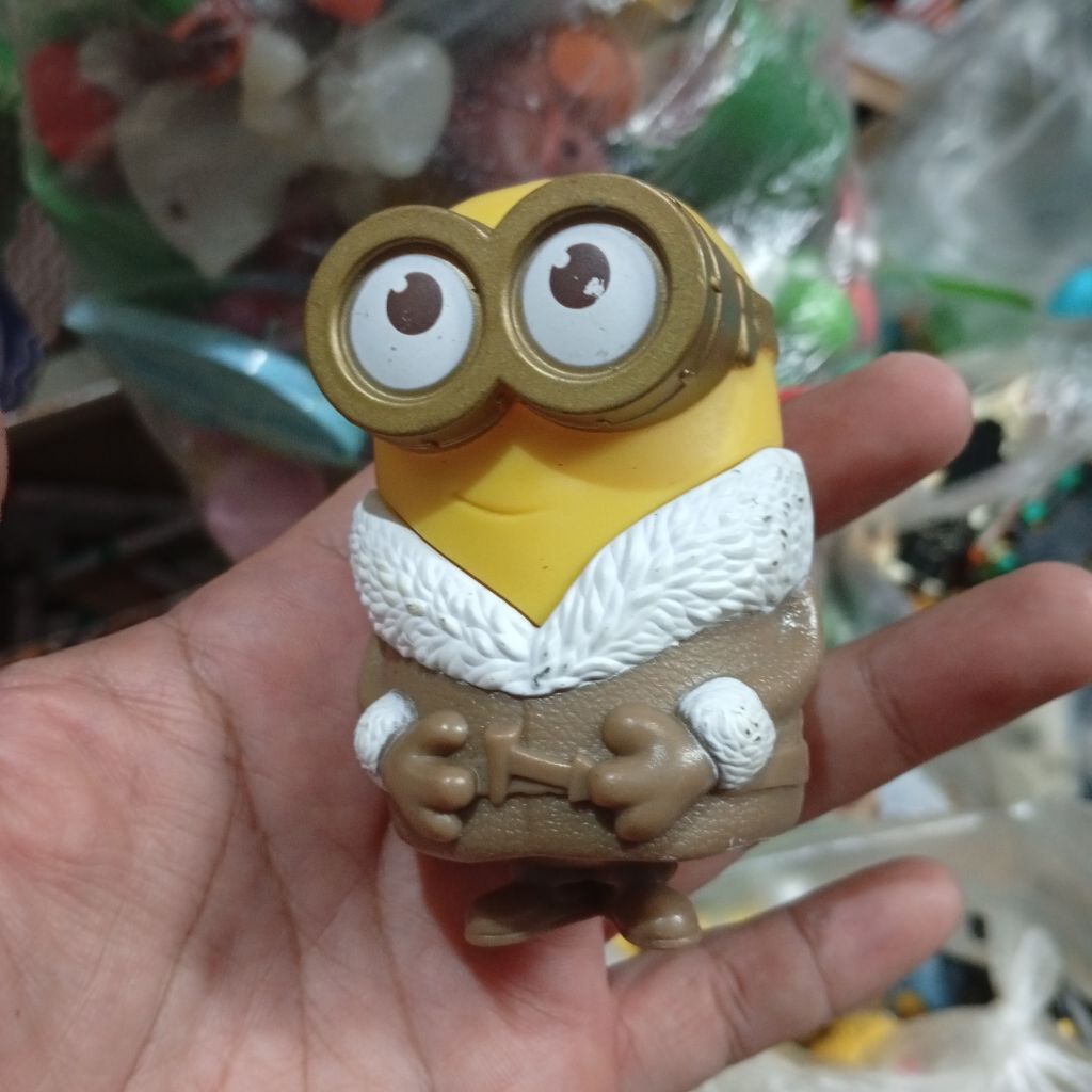 happy meal toys minions ice age style