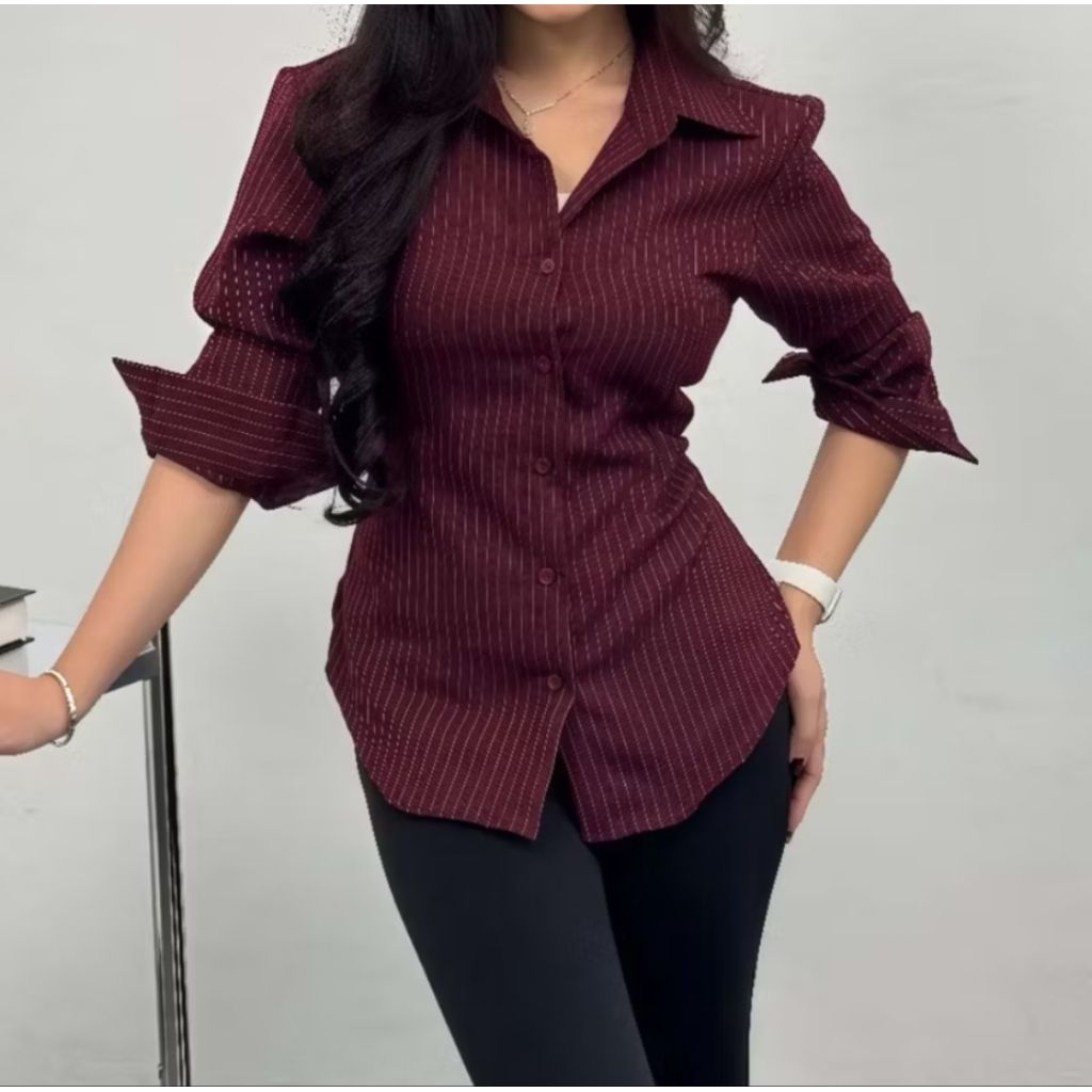 Luna Stripe Kemeja Fitted Slim Fit-Kemeja Salur Slim fit