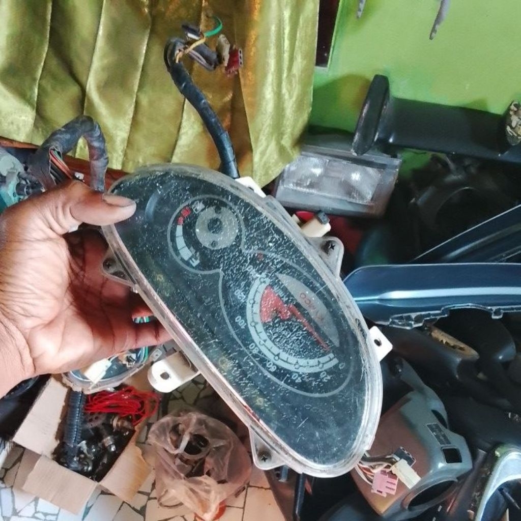 spedometer Kymco metica trend