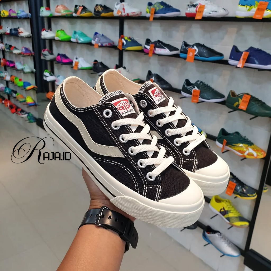 (Bonus Kaos Kaki) Sepatu Ventela Public Low Black Natural - Sepatu Sekolah Pria Wanita Keren - Sneak