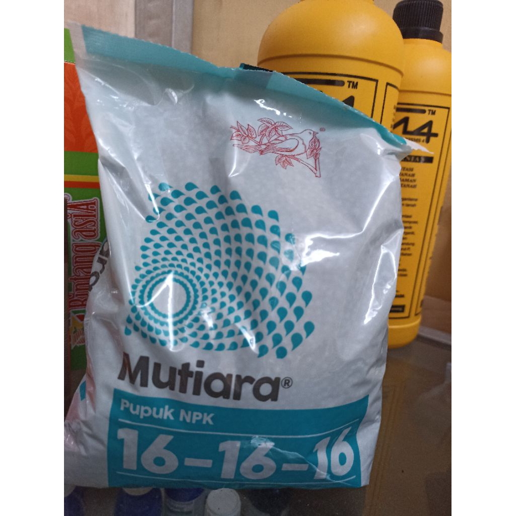 Pupuk NPK Mutiara & PakTani 161616 1kg