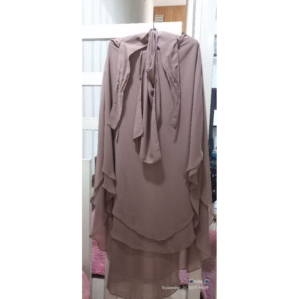 Preloved FK Shapire size S warna Coffee Milk