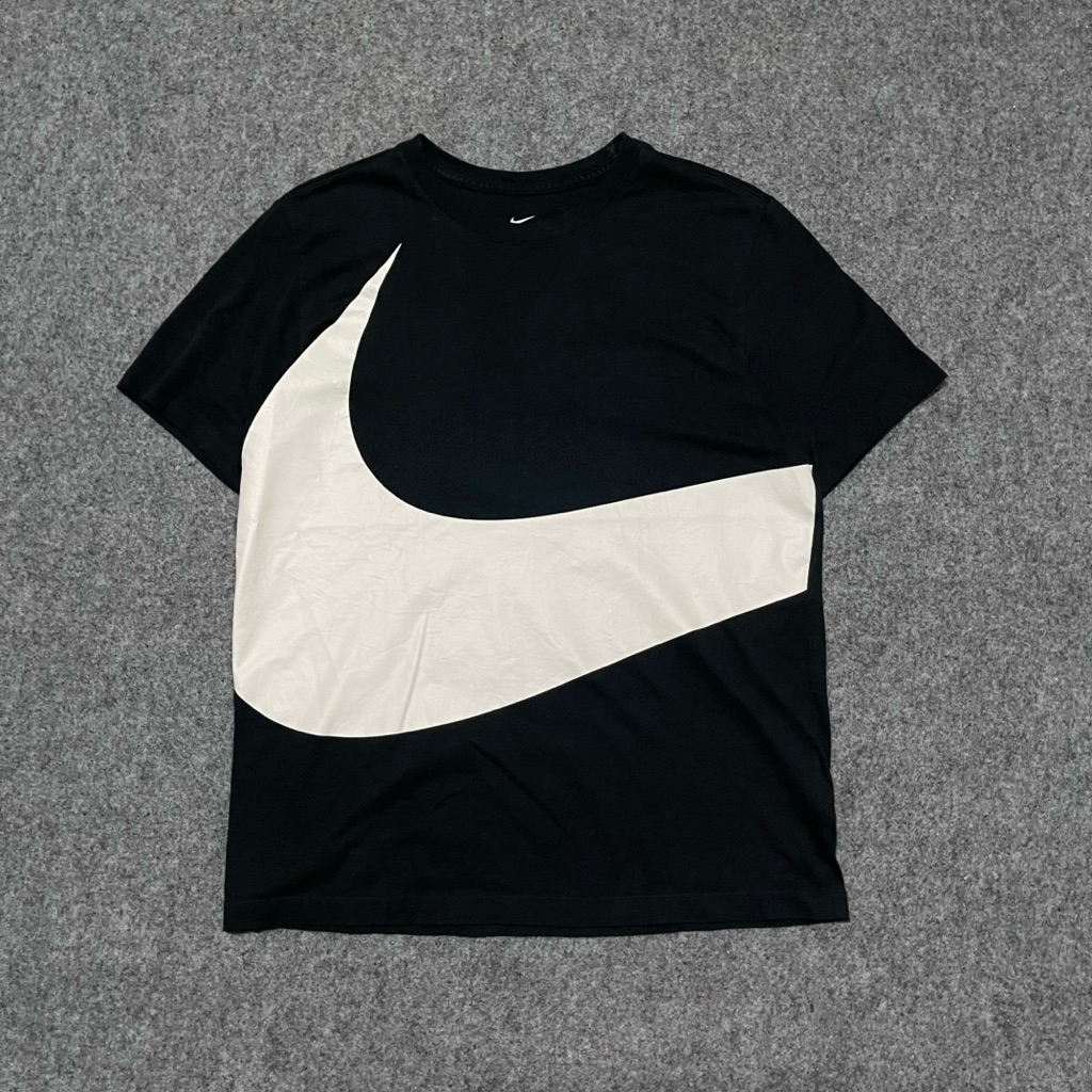 Kaos Nike big swoosh