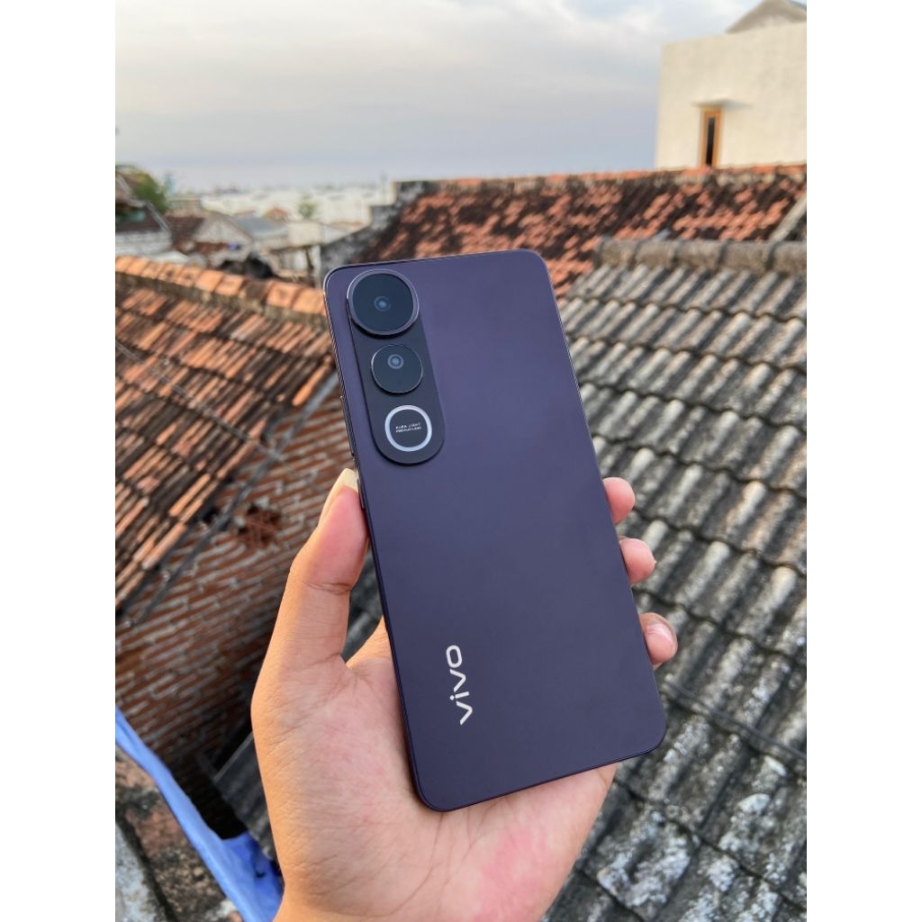 vivo v50 lite 5g 12/512 bekas