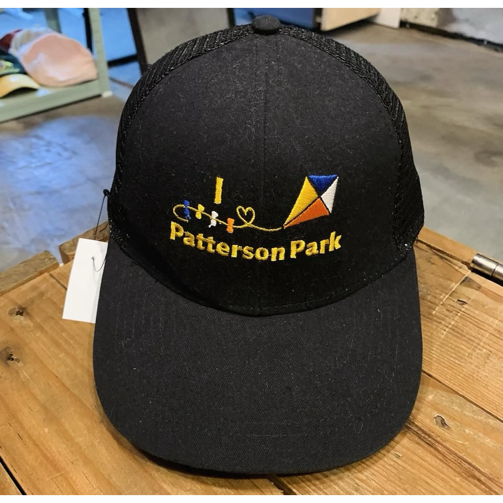 Topi trucker vintage Yuupong Black second branded origina