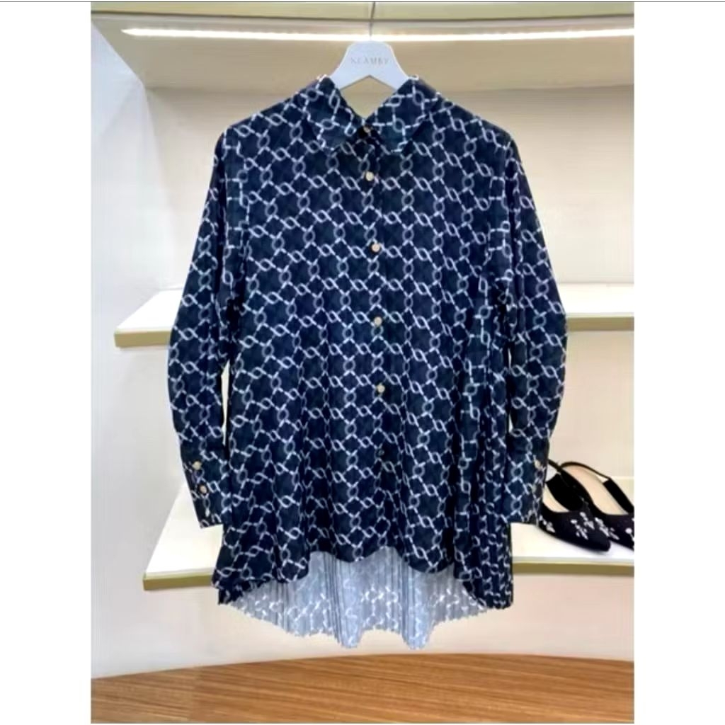 New Wearing Klamby monogram pleated