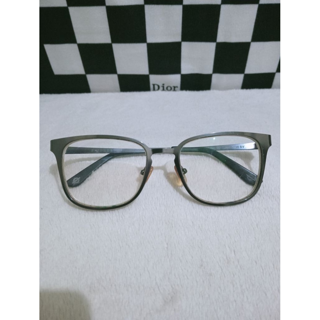 Kacamata Frame Bridges Halite Original Second
