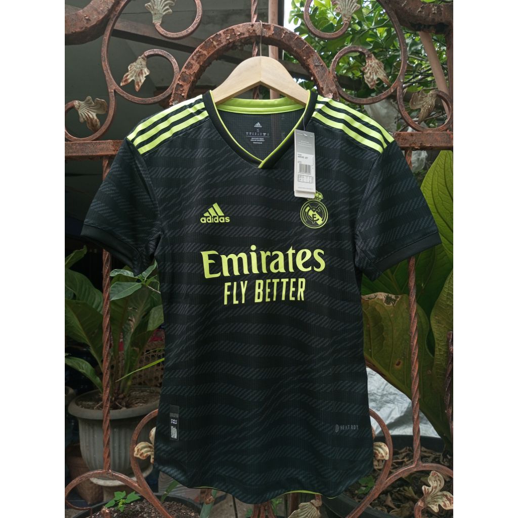 Jersey Real Madrid Third 2022/2023 Player Issue