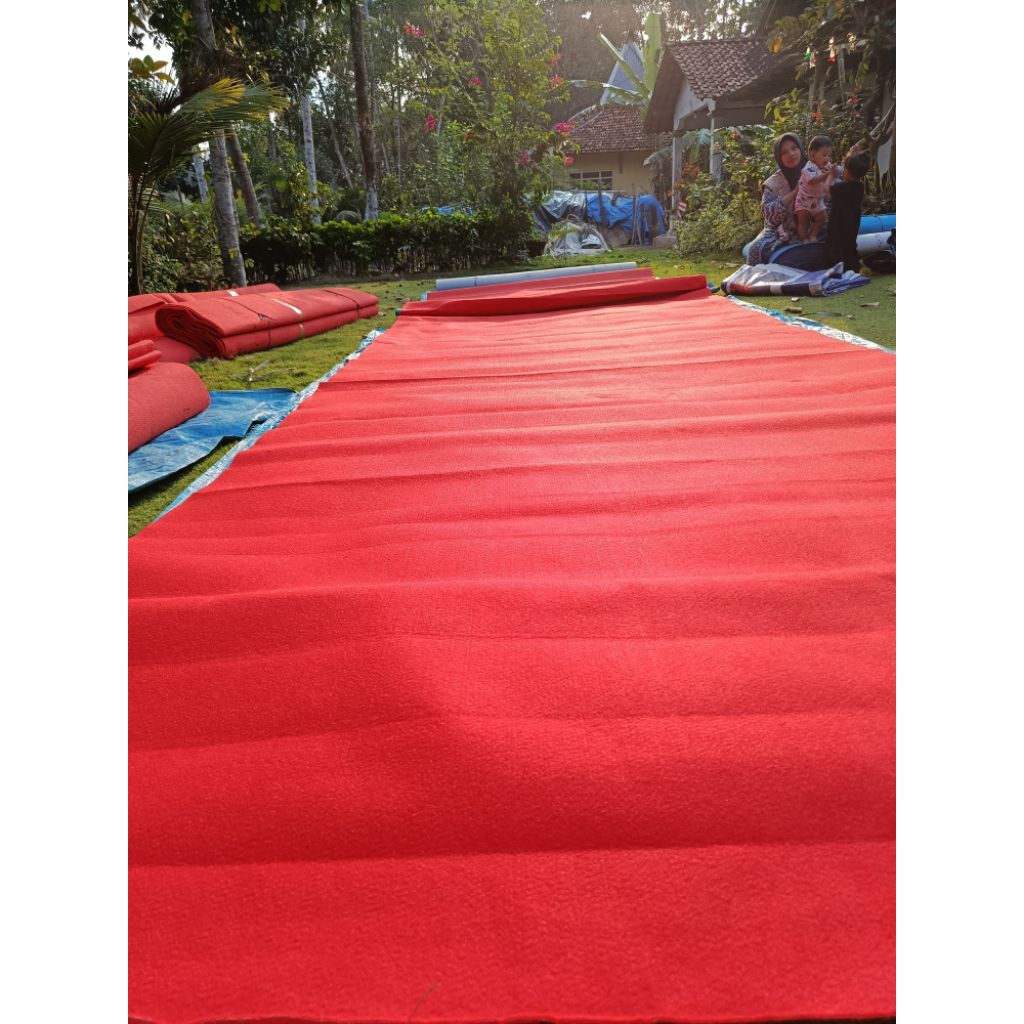 karpet bludru meteran new/baru lebar 2 meter. karpet dekorasi,musola, panggung