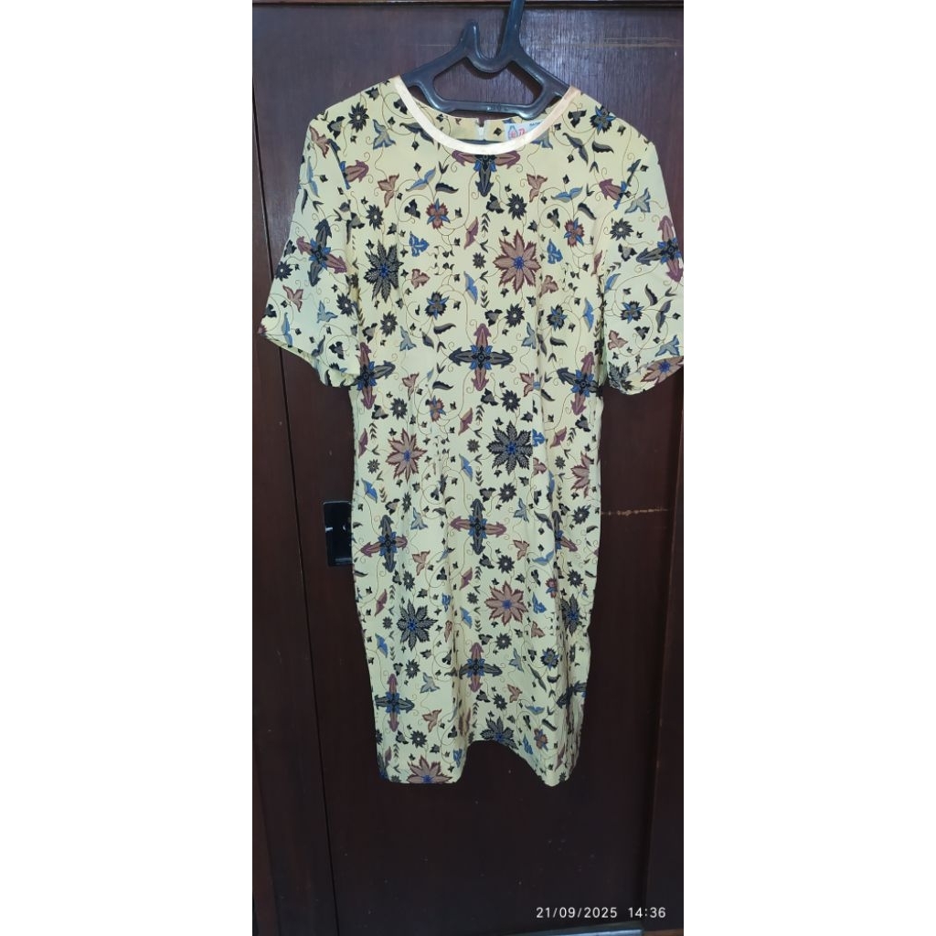 Vintage dress Preloved