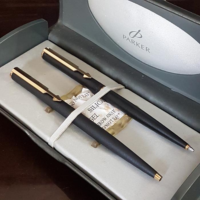 

Vintage Parker Ballpoint n Mechanical Pencil Set