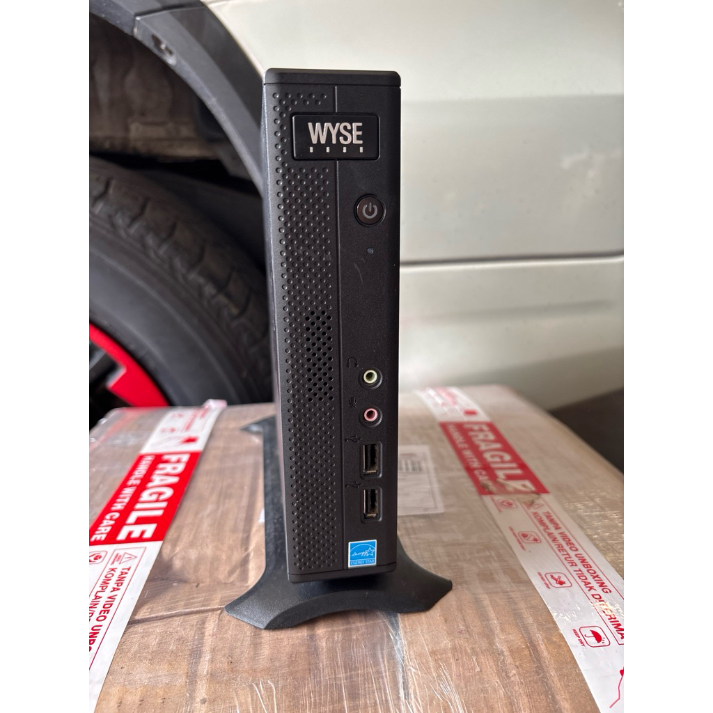 PC MINI DELL WYSE AMD GT52-R RAM 8gb SSD 128gb LIKE NEW