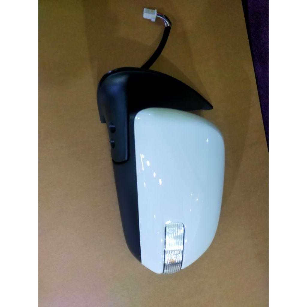 spion fortuner vnt 2011-2015