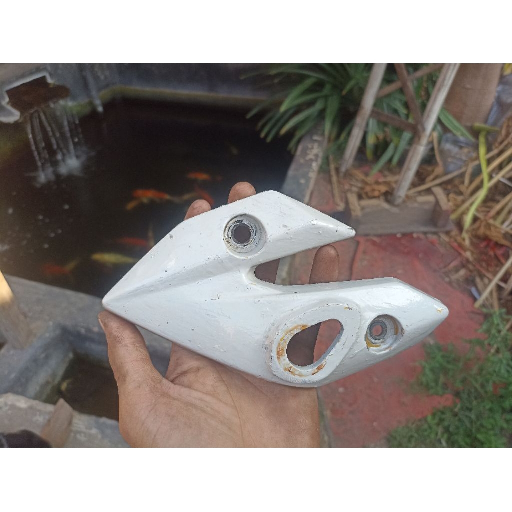 kupingan lampu depan kanan Vixion old original second