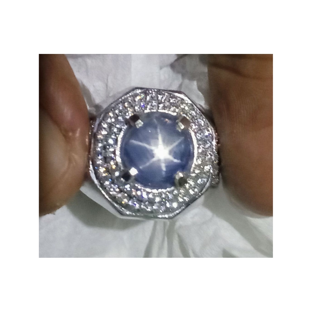 Natural star sapphire