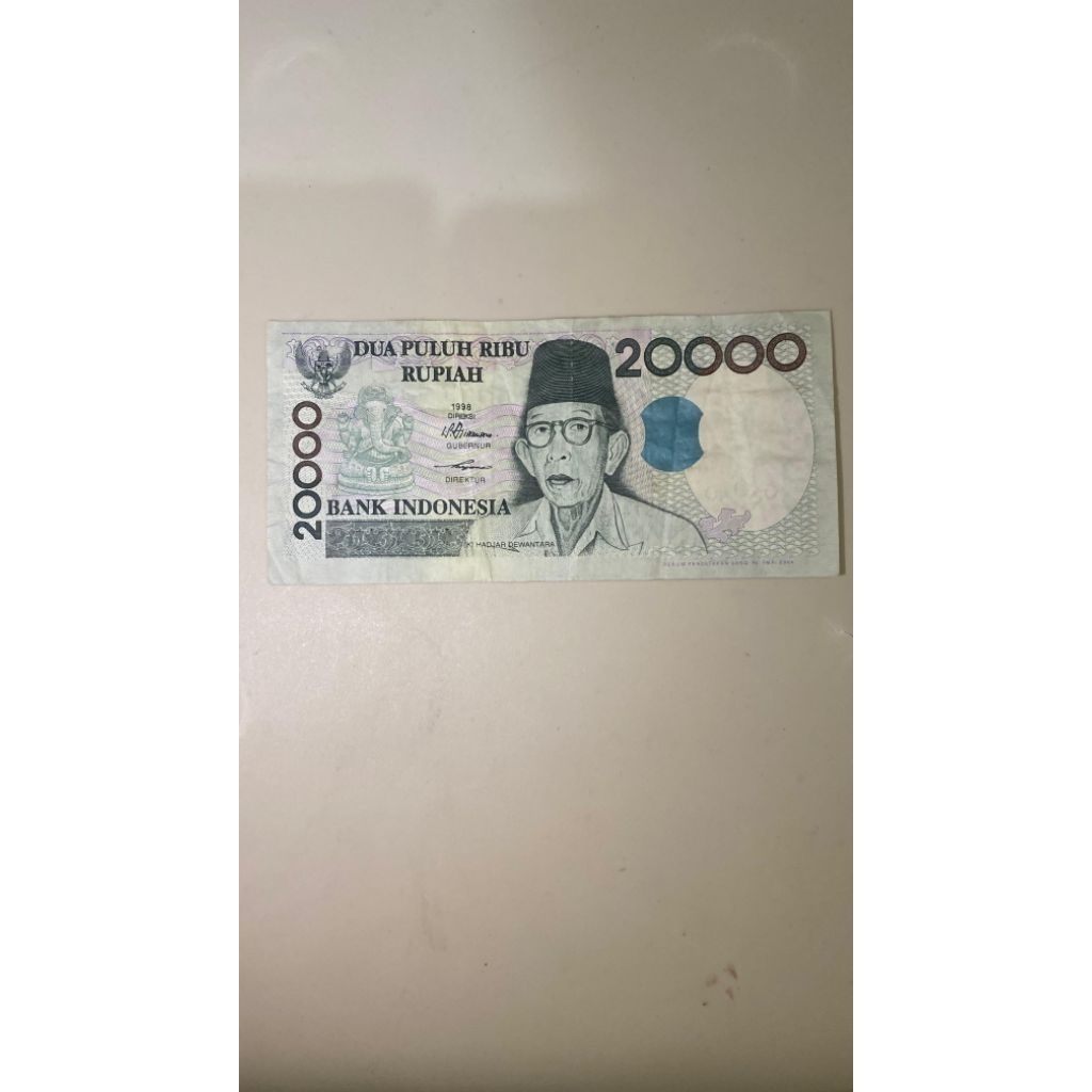 Uang kuno 20000 dewantara